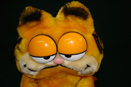 Garfield© Dakin 1978 Orange Cat Stuffed Toy United Feature Syndicate Inc 43 Old - £35.39 GBP