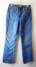 Levis Strauss Signature Women&#39;s Jeans Size 8M Boot Cut   5 Pocket   Mid ... - $17.86