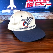 Vintage Kennedy Space Center SnapBack Trucker Hat NASA Shuttle Ship Dad Cap - $330.74 MXN