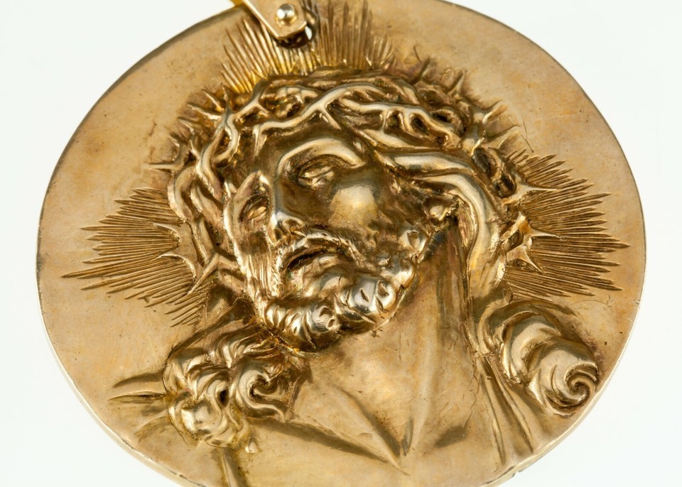 High Relief Portrait Pendant of Jesus Christ in Bronze Signed Barrientos Item image 5