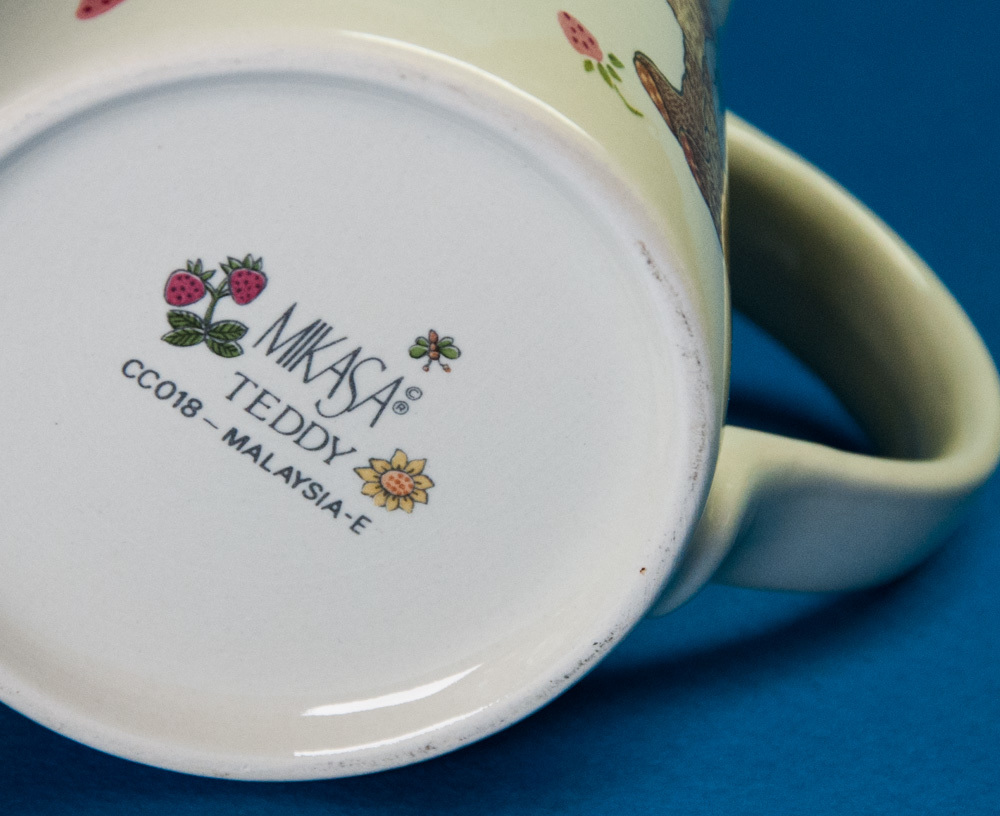 Mikasa Teddy Mug CC018 Teddy Bear & Mouse Picking Strawberries Item image 3