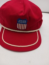 VTG Union Pacific Red Corduroy Snapback Trucker Hat Made In USA - $262.60 MXN