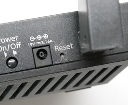 Netgear C7800 Nighthawk X4S AC3200 WiFi Cable Modem Router image 7