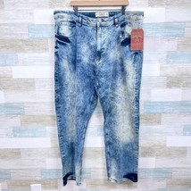 Akademiks Aquarius Straight Leg Jeans Light Vintage Acid Wash Denim Mens 46x32 - £38.93 GBP