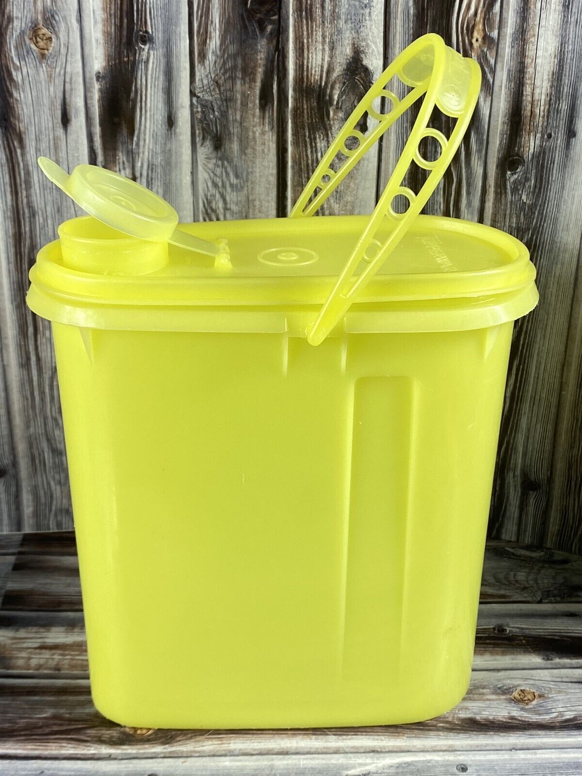 Tupperware Beverage Buddy w/ Handle - Yellow - $9.74