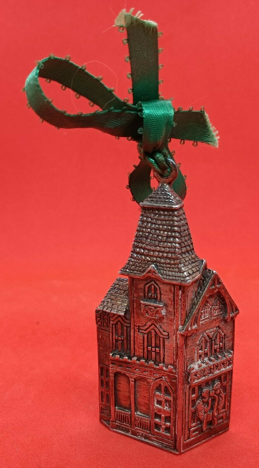 Christmas House Ornament 4&#39;&#39; Tall - $7.99