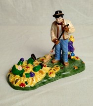 Dept 56 Preparing for Halloween Village Raking Leaves Figurines Children... - $17.82