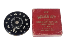 Music Pitch Pipe Chromatic Instrument Master Key WM Kratt Co A-440 13 Keys Vtg - £11.08 GBP