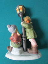 Goebel "Making Spirits Bright" Figurine 8" Nib Original - $94.05