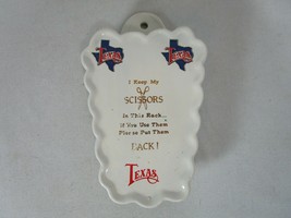 Vintage Scissors Ceramic Wall Pocket Texas - $9.89