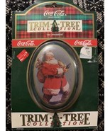 1990 COCA COLA TRIM A TREE COLLECTION Santa Oval Tin Ornament Vintage Co... - $148.25 MXN
