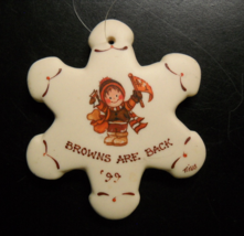 Titus Christmas Ornament 1999 The Browns Are Back Brown Orange Clad Child Star - £7.18 GBP