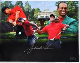 Tiger Woods Signed Photo - Pga - Hof - Certified Hologram 11&quot;x14&quot; w/COA - £752.54 GBP