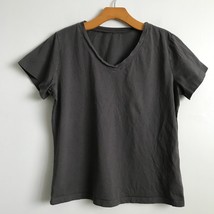 Latuza T-Shirt Womens M Gray Short Sleeve Crew Neck Pullover Casual Thic... - $12.09