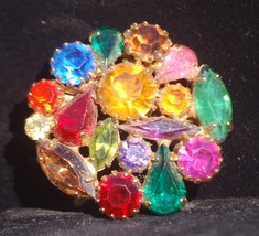 Multi-Colored Faceted Rhinestones Brooch Pin Gold Tone Jewelry Vintage - £19.77 GBP