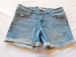 Levi&#39;s Denim Jean Shorts Women&#39;s Ladies Size 31 Blue Jean Shorts GUC - £14.39 GBP