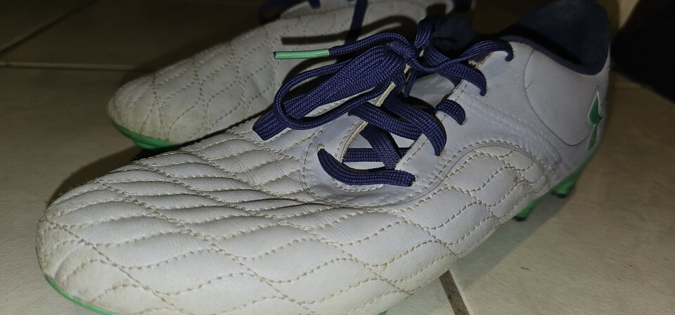 Under Armour UA Magnetico Shoes FG Soccer Cleats 3027039-501 M7.5 W9 Item image 3