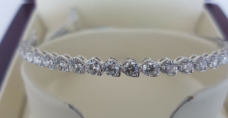 18Carat White Gold Diamond Half Circle Hinged Bangle 2.11 carats Item image 3