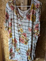 24/7 size 2x rayon blend floral top - $11.88