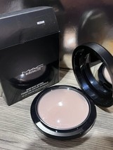 Mac Mineralize Skinfinish Natural 0.35oz/10g New In Box - $29.99