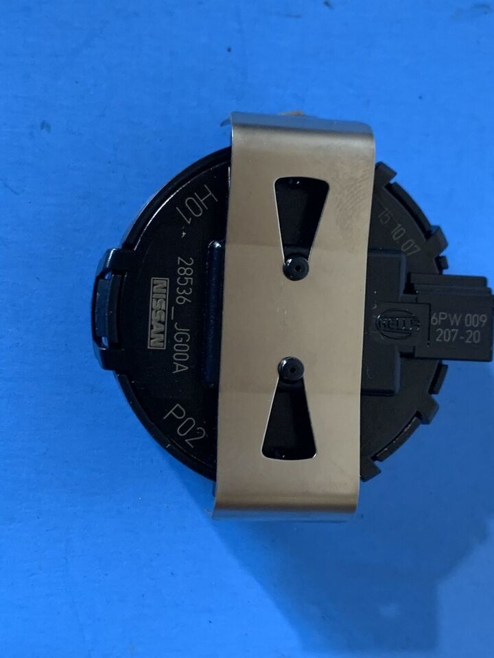2008 2009 2010 INFINITI M35 M45 FRONT WINDSHIELD WIPER RAIN SENSOR OEM - $34.64