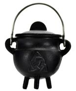 Triquetra Small Cast Iron Cauldron! - $364.33 MXN