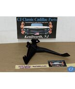 OEM 73 Cadillac Deville HOOD SAFETY CATCH LATCH RELEASE LEVER #1609155 - $1,816.13 MXN