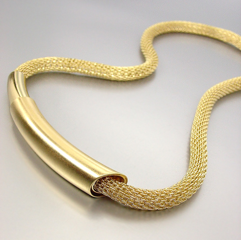 UNIQUE Artisanal Burnished Mat Gold Bar Medallion Mesh Cord Necklace - $19.99