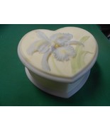 Beautiful Alabaster Heart Shape TRINKET  JEWELRY BOX - £9.76 GBP