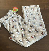 Peanuts womens Christmas Snoopy Santa Hat Plush Pajama Pants New L Snowflakes - £23.22 GBP