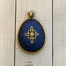 Vintage Avon Blue North Star Egg Pendant Gold Tone Jewelry Christmas - £9.64 GBP