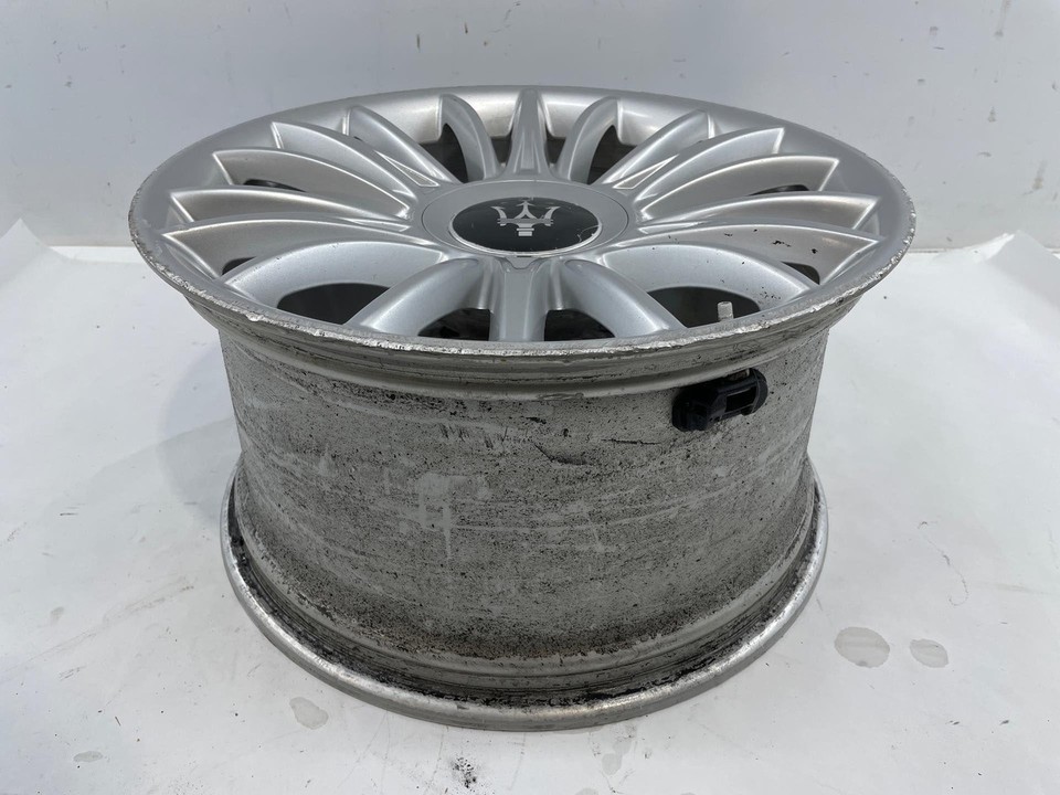 2014-2017 Maserati Quattroporte 19'x10' Rear Rim W/ Center Cap Curb Rash OEM Item image 3