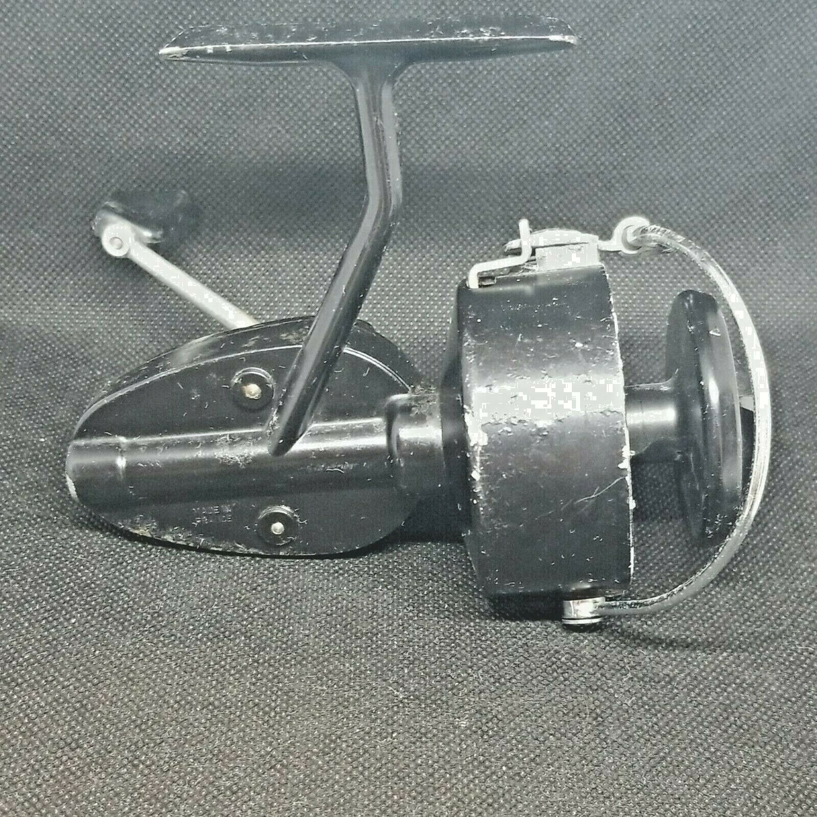 Vintage Garcia Mitchell 300 Spinning Fresh Water Fishing Reel Made in France