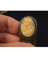 (CBS13-1) Mary Madonna mother baby Jesus blue + ivory oval CAMEO BOOKMAR... - $506.33 MXN