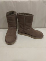 Koolaburra by UGG Womens Short Chestnut Suede Sheepskin Size 8 Fur Boots... - $35.03