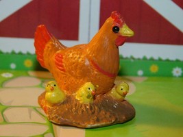 Hen Chickens PVC Figurine Nesting Farm Collectible Figurine Diorama Brand New - £4.72 GBP