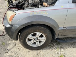 Driver Left Fender With Fender Flare Fits 03-09 SORENTO 104864819 - $99.00