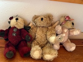 Lot of Boyds Small Pink Tan w Cream Cranberry w Green Angel Wings Teddy ... - £9.00 GBP
