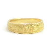 Authenticity Guarantee 
Vintage Men&#39;s Textured Wedding Band Ring 24K Yellow G... - £1,118.10 GBP