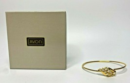 1989 Avon Cocktail Bracelet Small Gold Tone Rhinestone Detail New  U34 - £7.85 GBP