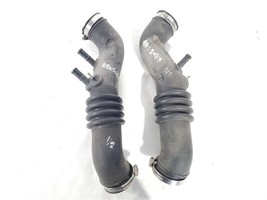 Pair According Intake Tubes OEM 1996 Nissan 300ZX - $1,245.52 MXN
