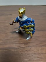 Vintage Papo 2000 Blue King Knight 3&quot; Inch Figure Medieval Broken Sword - £3.18 GBP