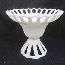 Fostoria Arlington Milk Glass White Lace Edge Compote Centerpiece Pedstal Bowl - £29.68 GBP