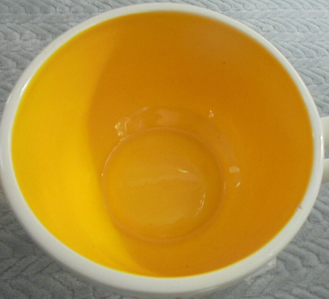 Starbucks 2007 White Yellow Starburst Flower Coffee Tea Mug Hand Painted RARE Item image 8