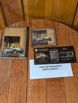 2011 Jeep Grand Cherokee User Guide Owners Manual Set - $337.25 MXN