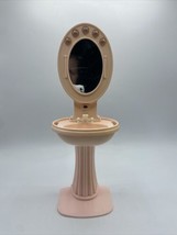 VTG BARBIE MAGICAL MANSION Bathroom Light Up Vanity uses battery . Untested - $32.73