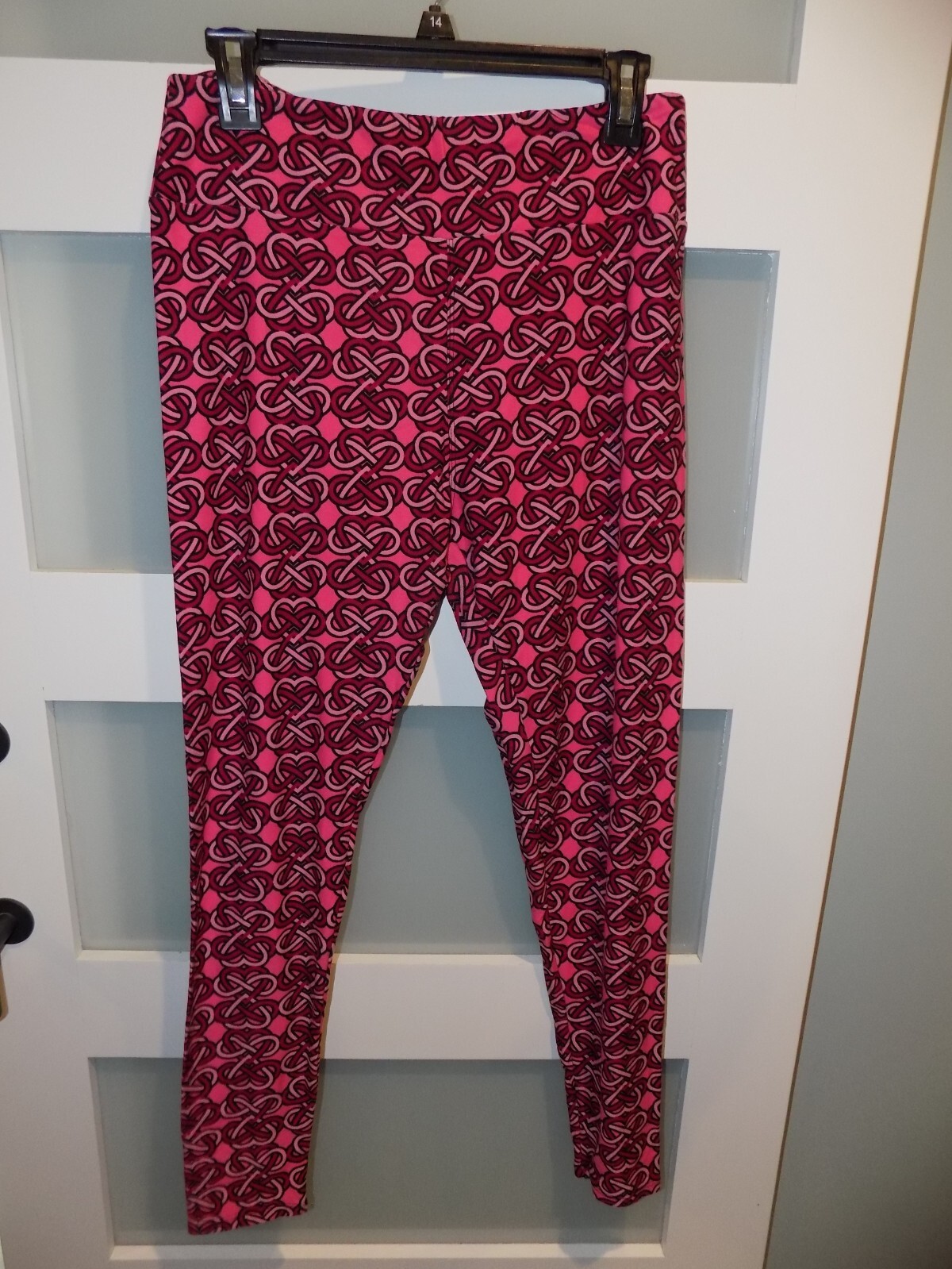 LuLaRoe Valentines Heart Twisted Leggings Size Tall and Curvy Women&#39;s - $18.40