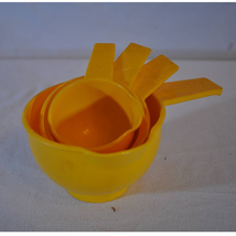 VTG Yellow Measuring Cups by Dansk - £11.61 GBP