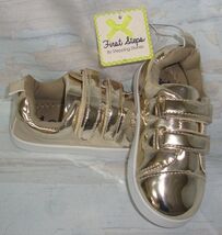 First Steps by Stepping Stones Metallic Sneaker Shoes Toddler Size US 9,... - $170.81 MXN