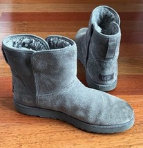 UGG Cory II Short Boots Womens Size 7.5 Suede Shearling Lined Gray - £45.73 GBP